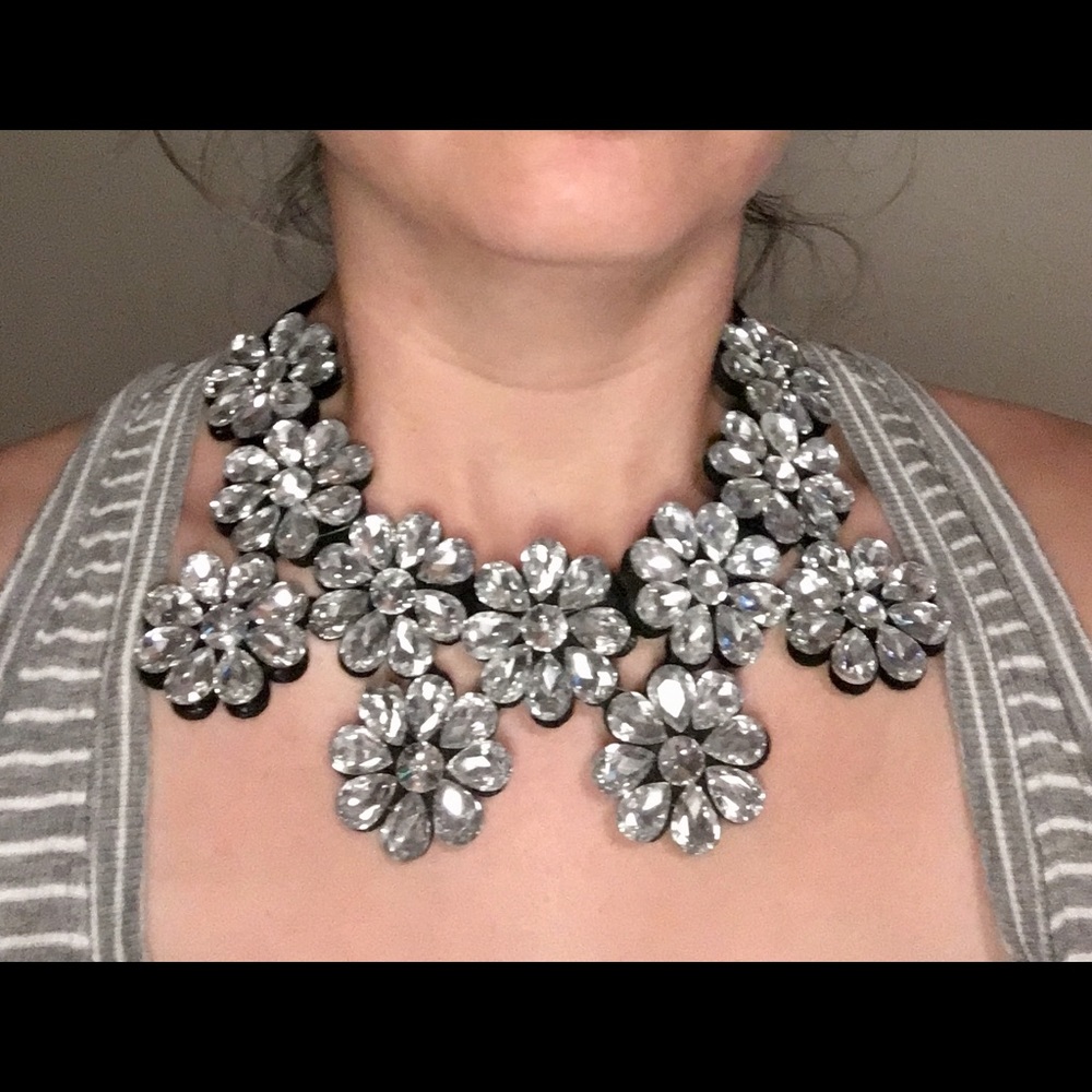 Large crystal flower choker/necklace
